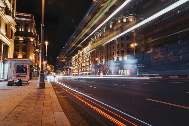 Smart Traffic Lights That Communicate with Vehicles