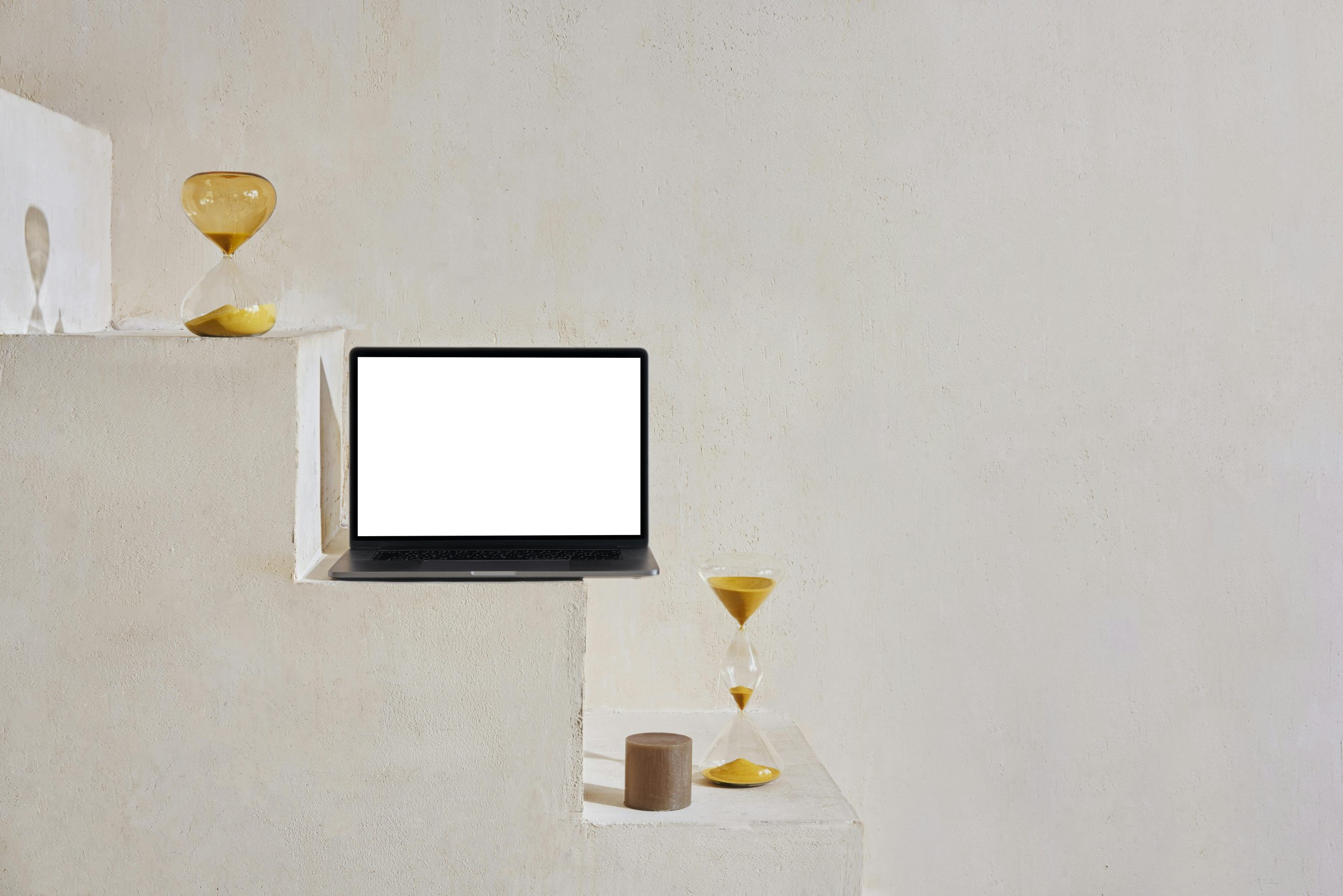 Productivity Myths Reveal Popular Efficiency Tips Waste Time